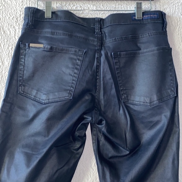 Rock & Republic Berlin Mid Rise Skinny Jean - Picture 6 of 14
